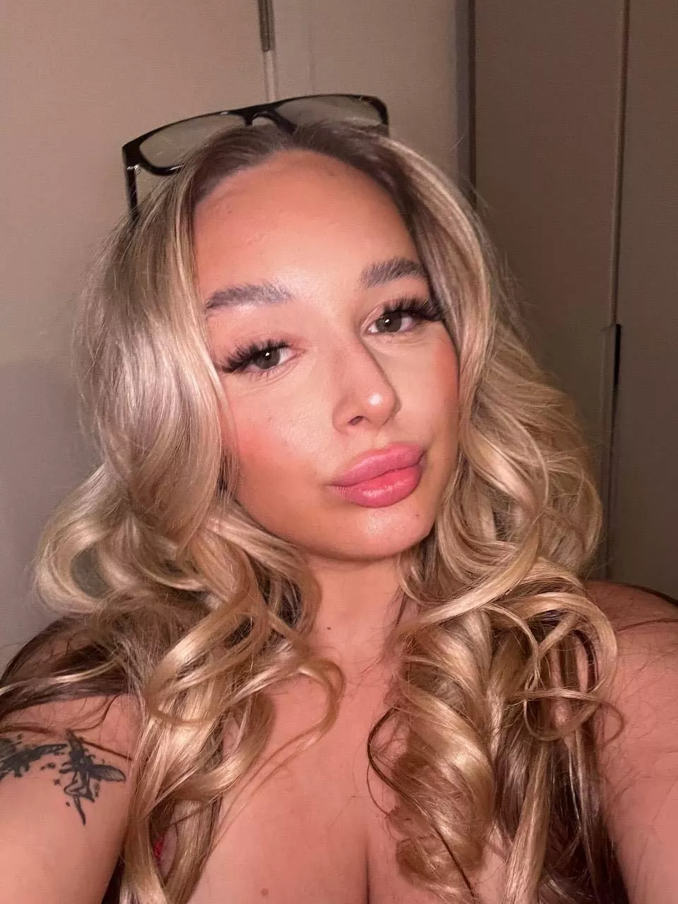 feeling cute here