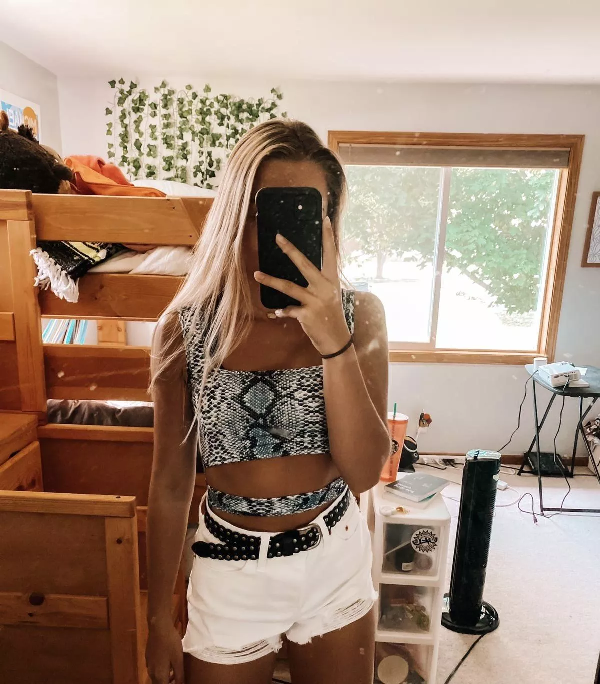 Hs senior here f18