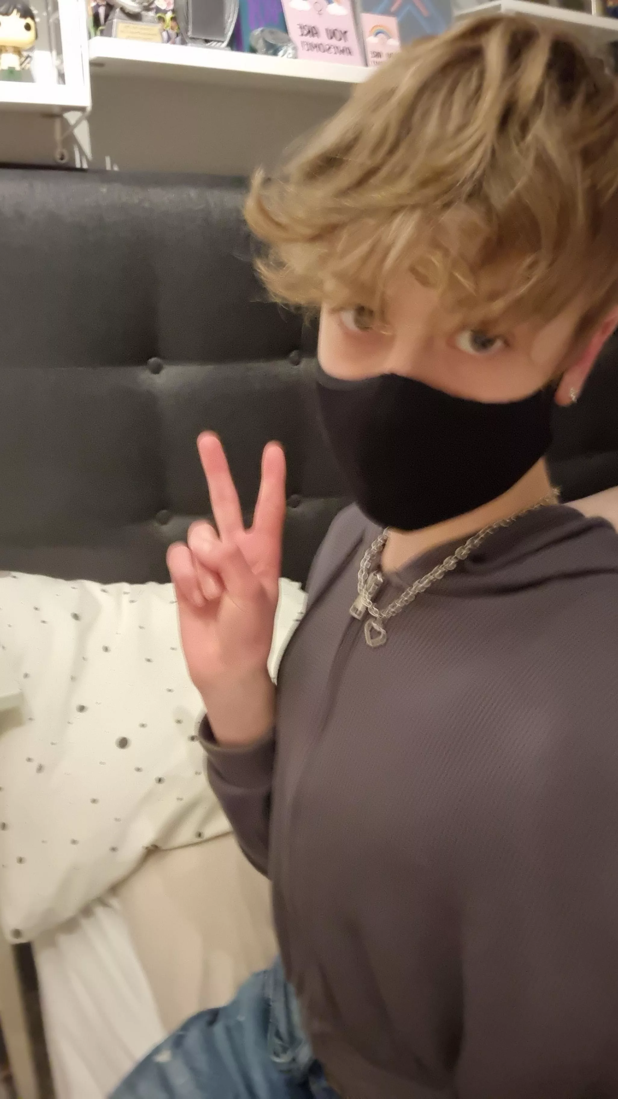 I feel prettier like a girl :3