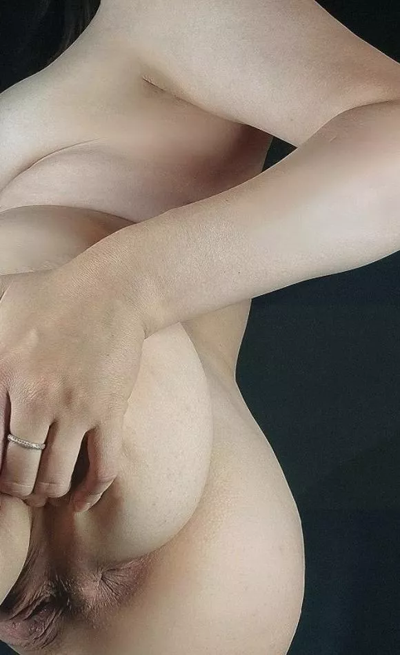 I love it when people look at me and touch their dick
