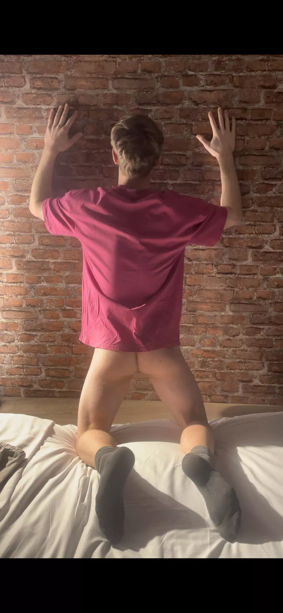 I‘m locked in a room with you for 1 Hour. What would you do?