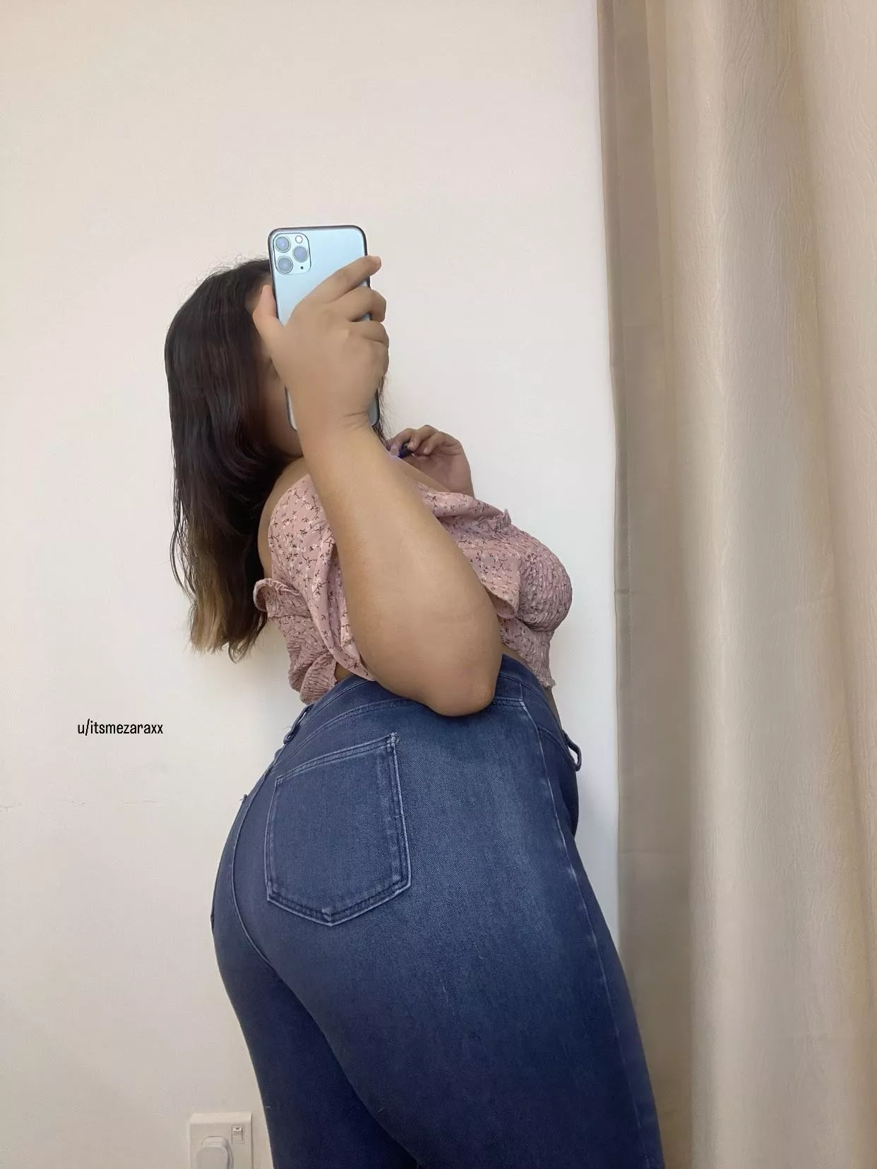 Just me and my thicc booty 