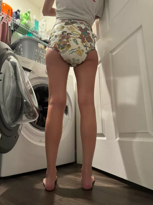 Laundry is way easier when you donβt gotta wash panties ππ€²π»