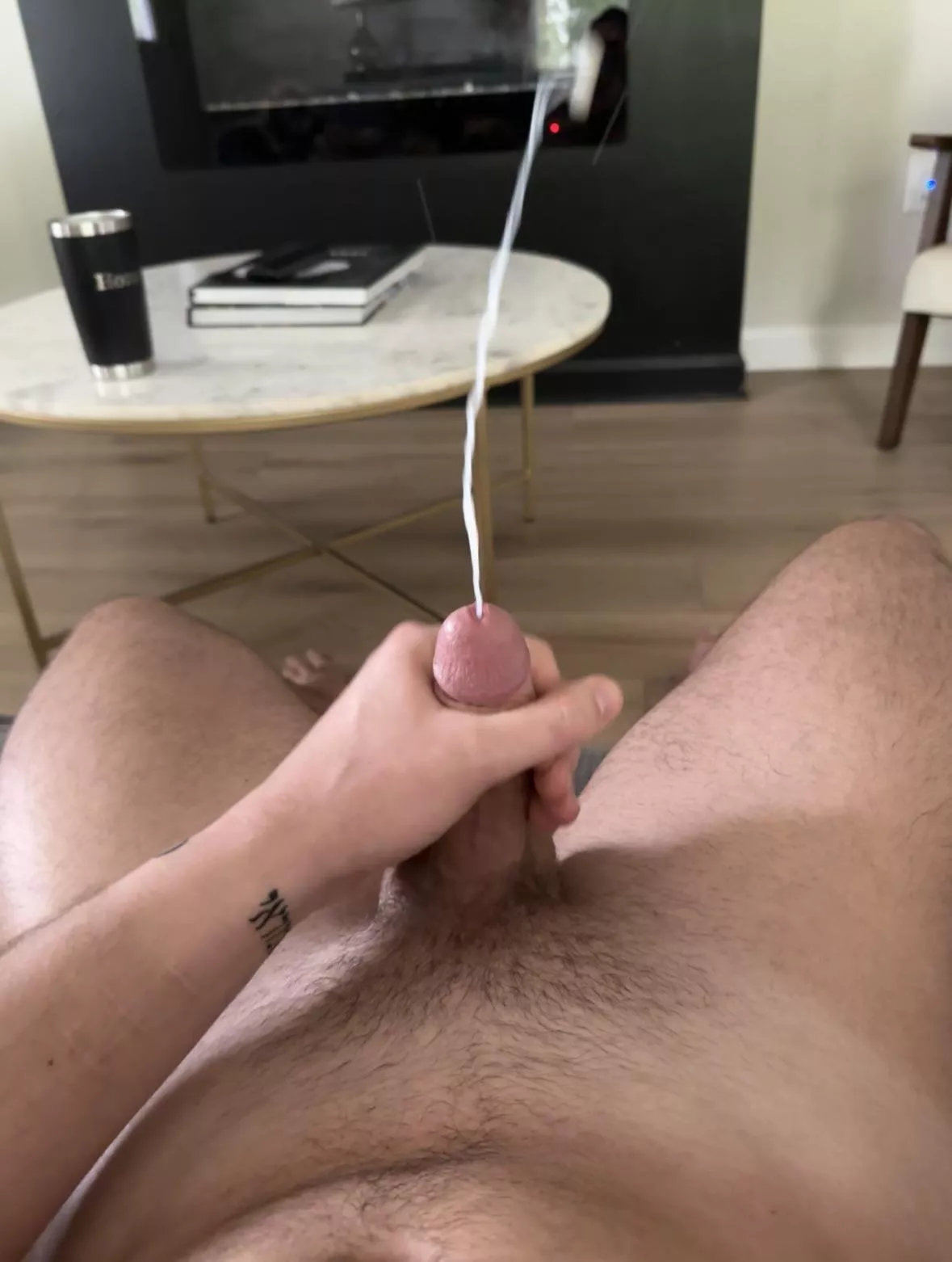 Love shooting big loads after the gym 😈