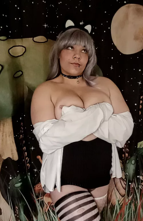 Needy kitten ready to be used🫣💕