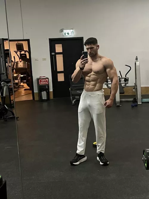 One look at me and your falling apart ..