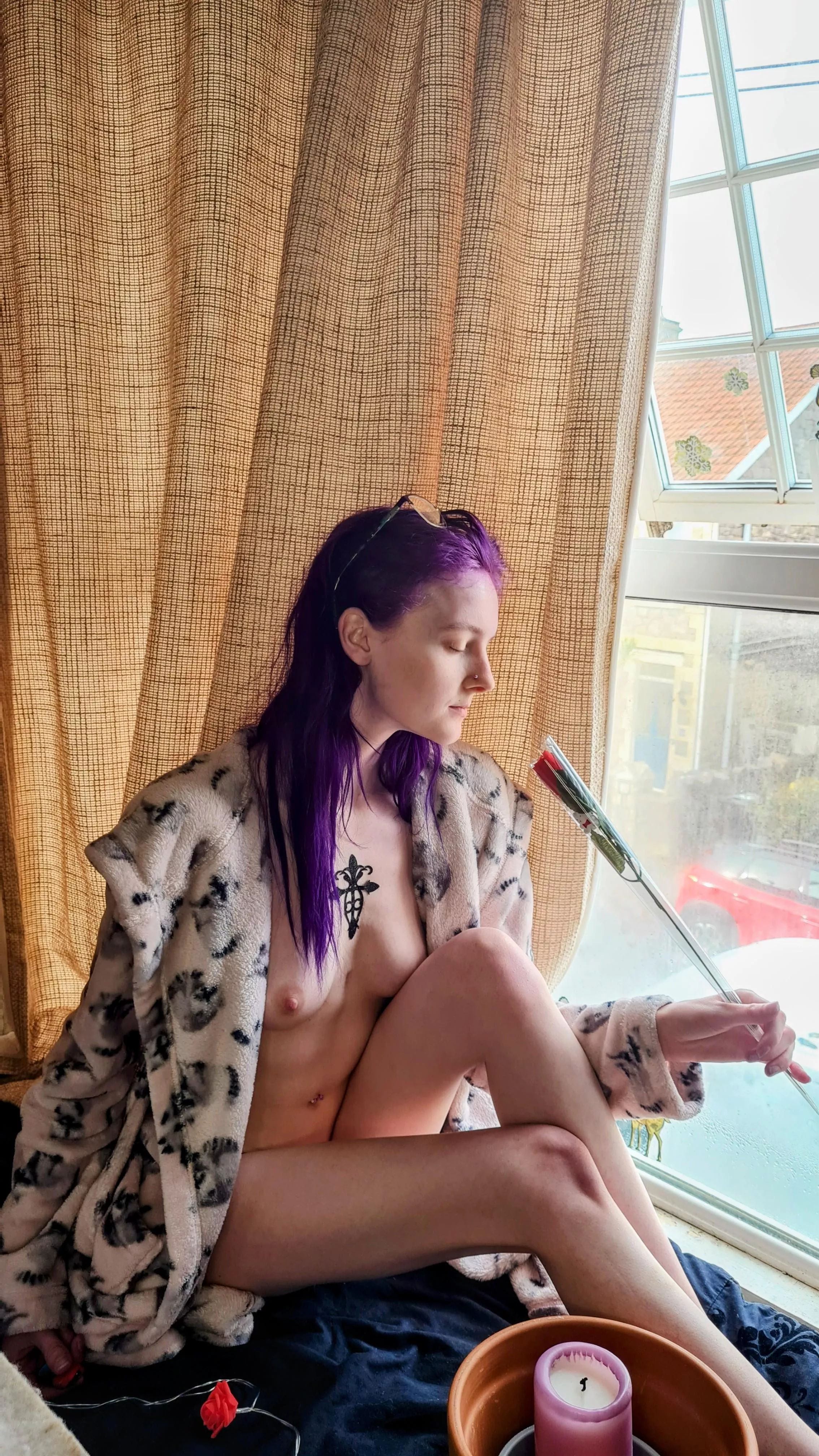 tiny romantic