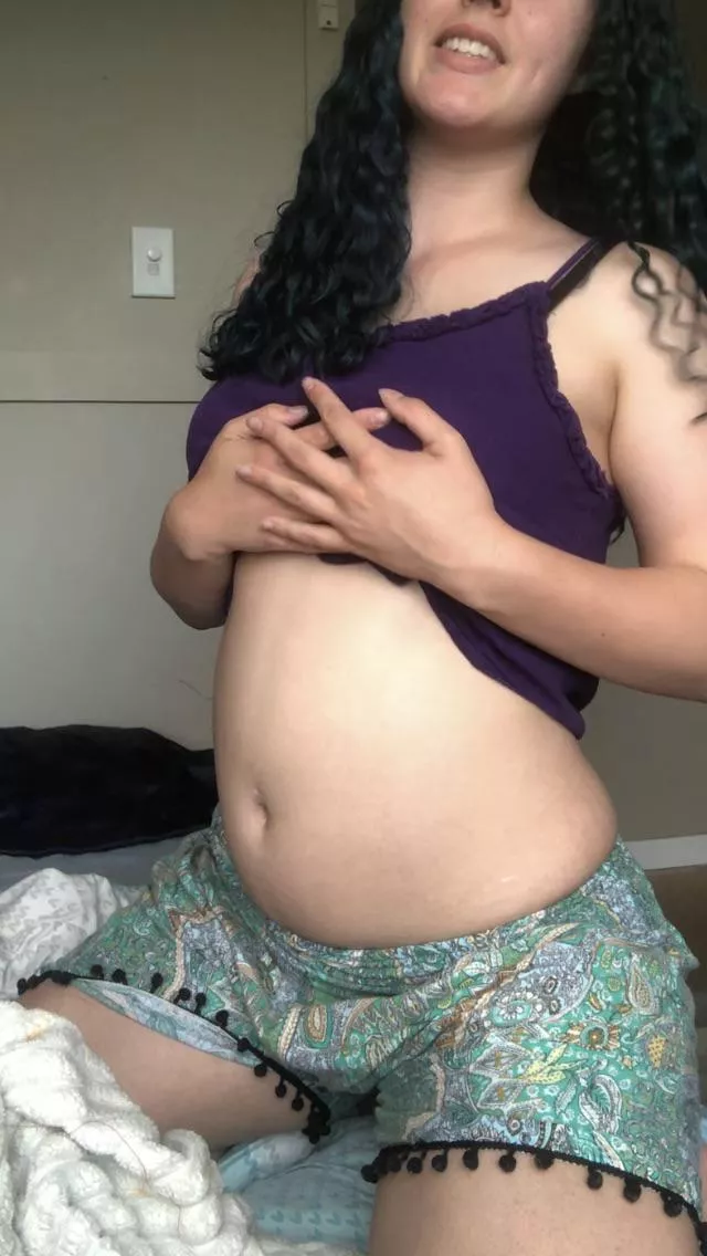 Two servings of loaded fries later and I’m looking like a ballon 😂 