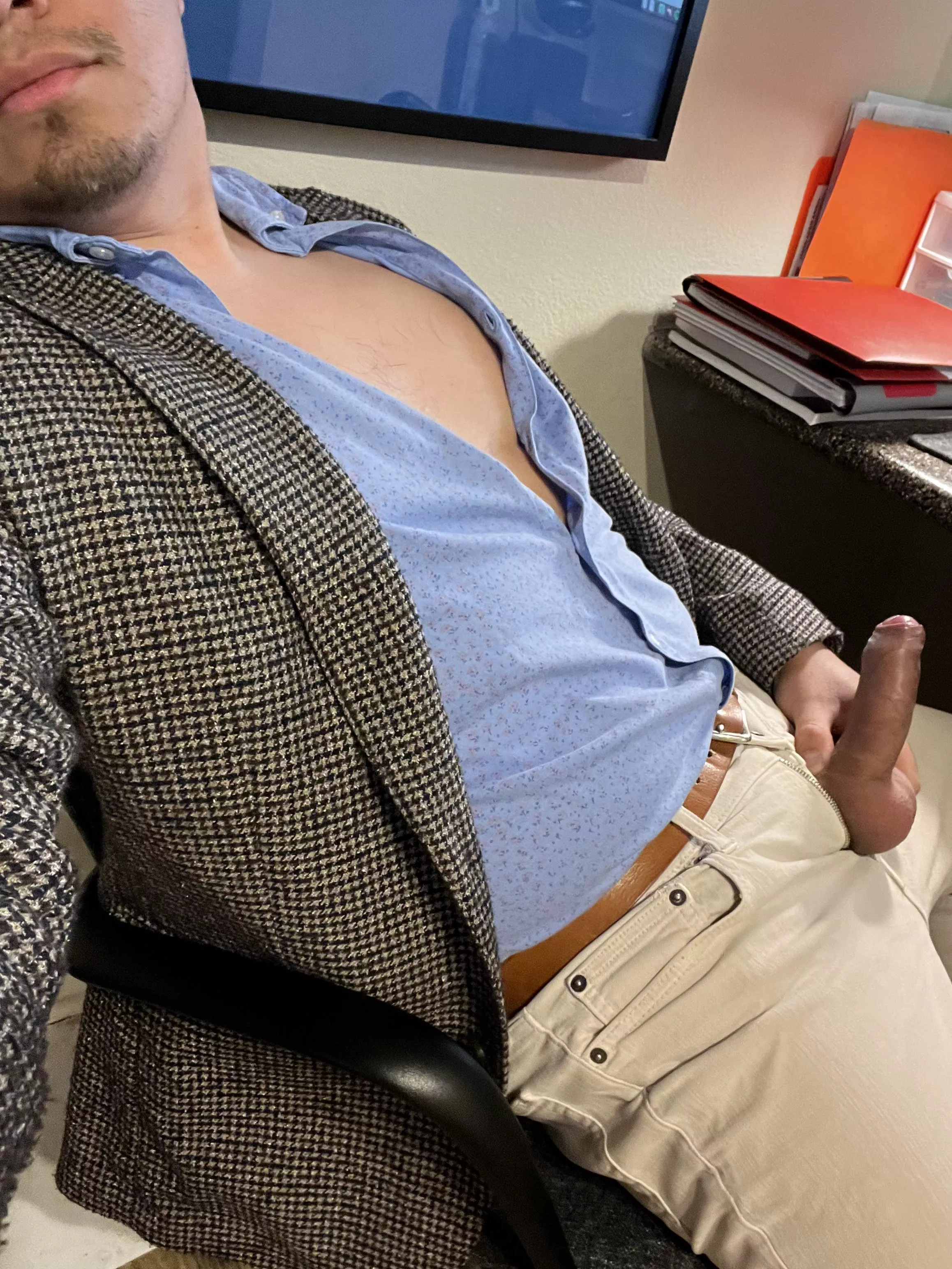 Wanna taste underneath my foreskin? 