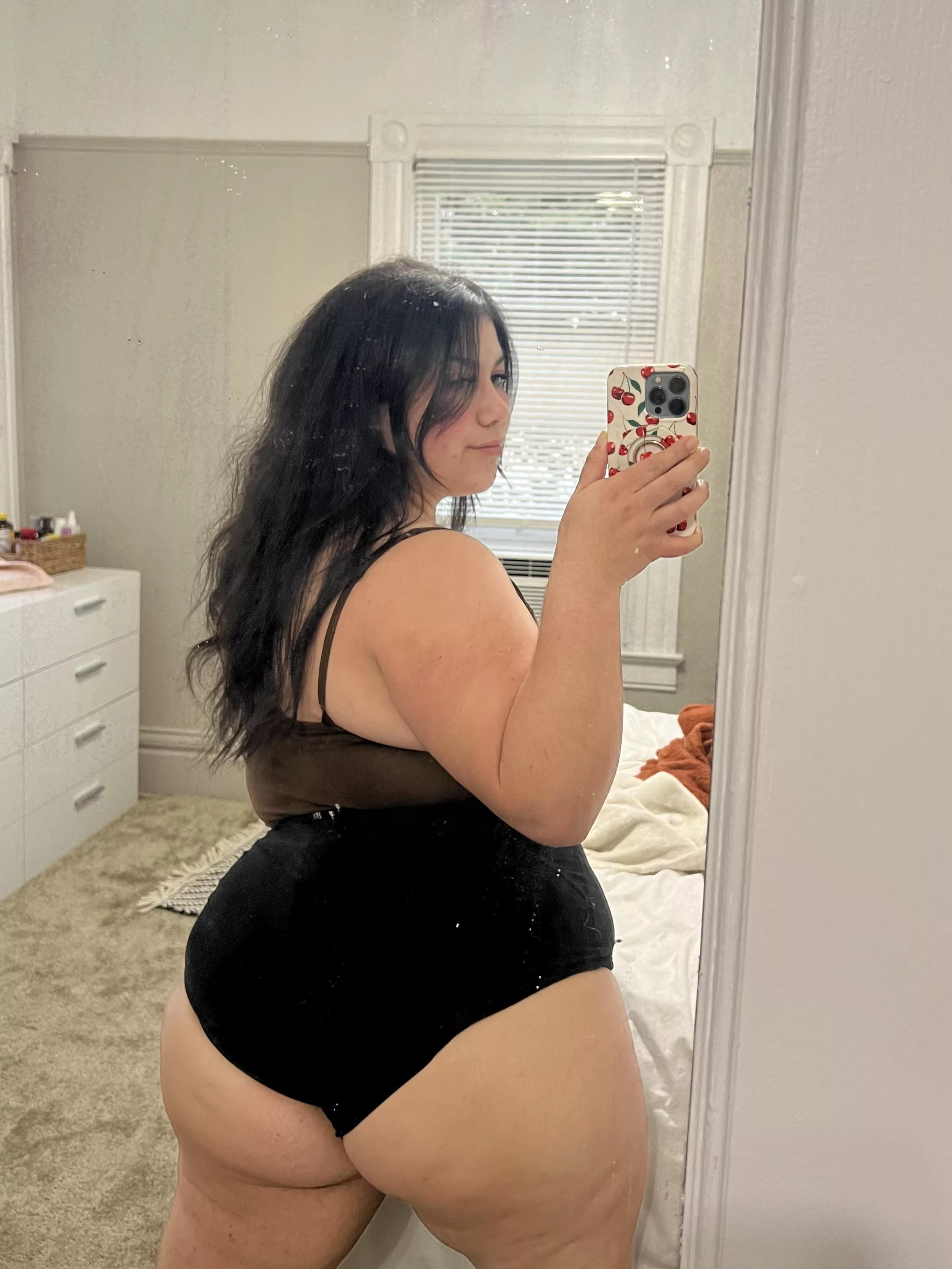 What do you say we stay in bed and fuck all day 🤎