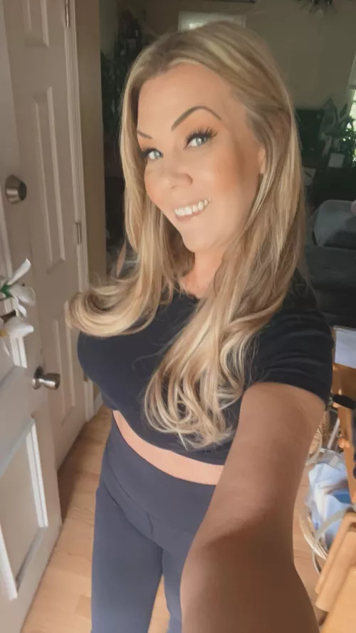 Would you come in this cougars house?