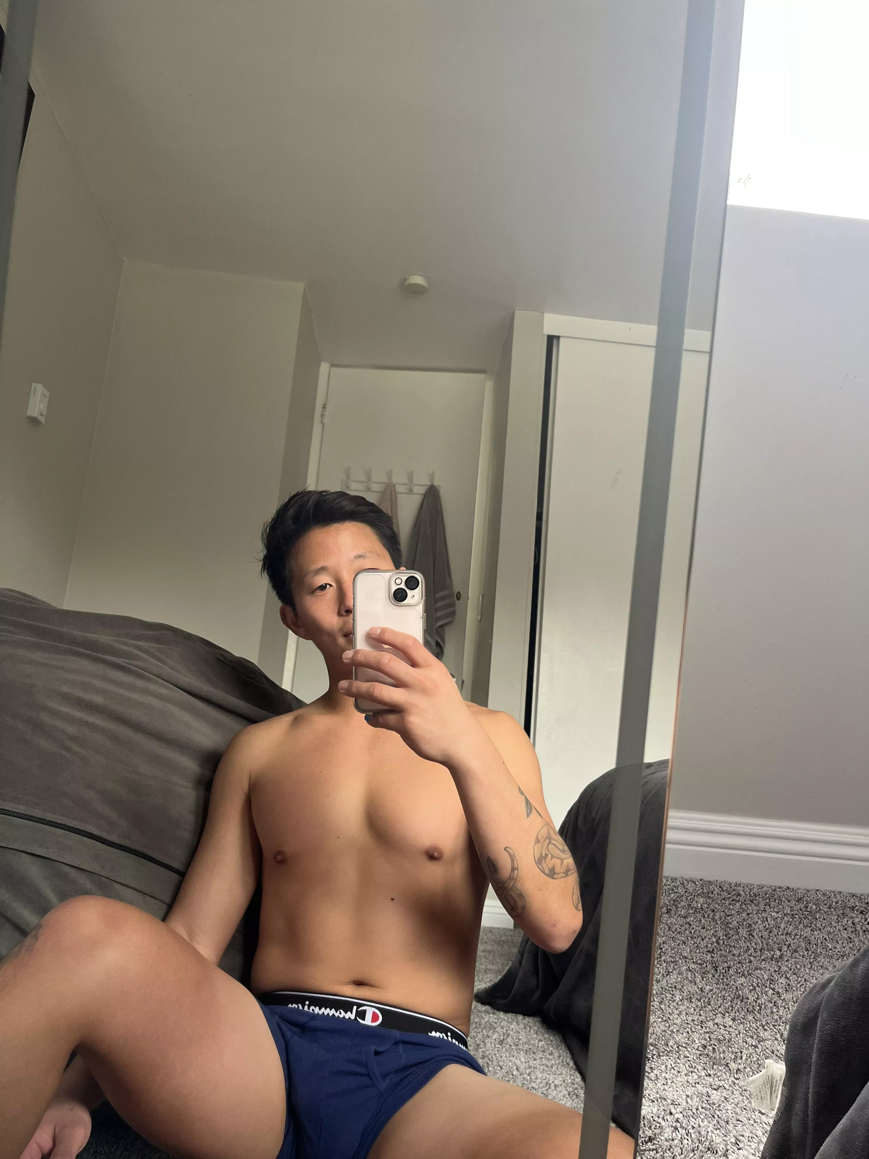 Wouldn't mind being dominated pretty roughly.