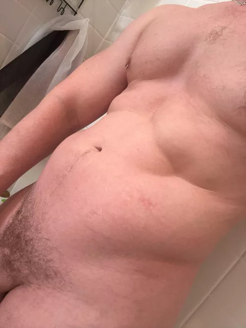 32 home from the gym horny as fuck. Help me rub one out. All welcome. Hunterd916