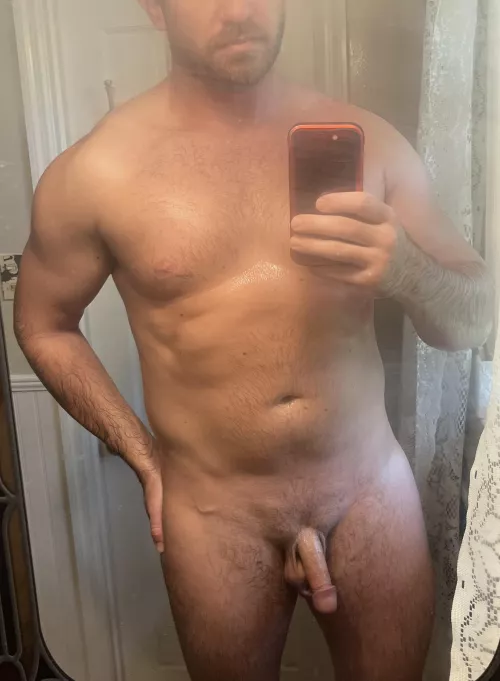 [34] Thank you all those who reached out after my previous post. Actually made me feel like I’m somewhat appreciated..which isn’t my every day experience in my life outside of here. Here’s a steamy post shower image.✌🏻