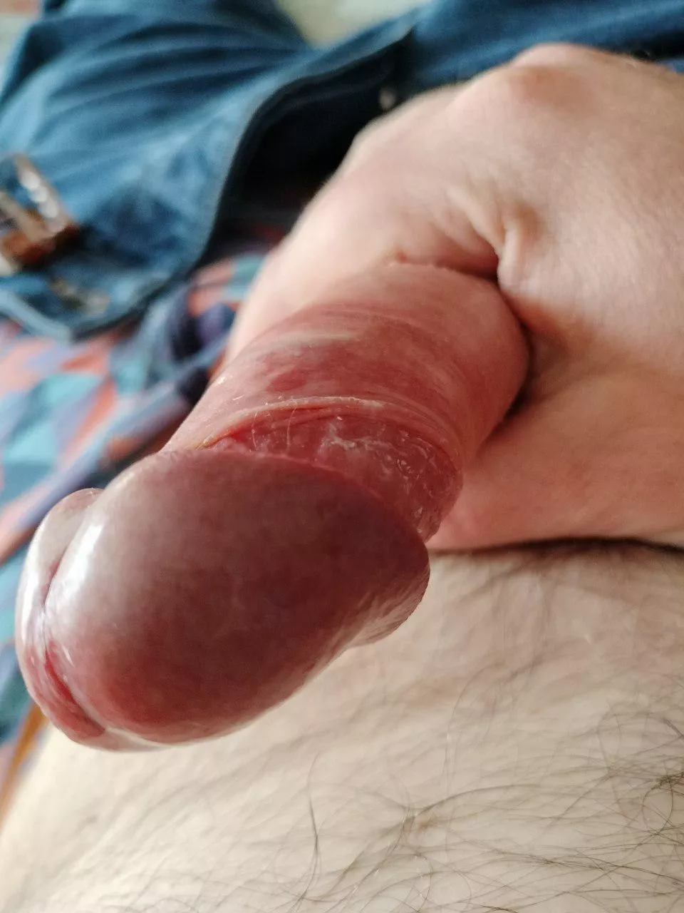 (42) Daddy has been edging, any naughty girls want to lick the precum? 