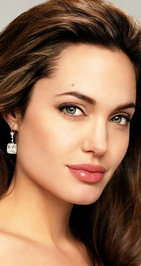 Angelina Jolie