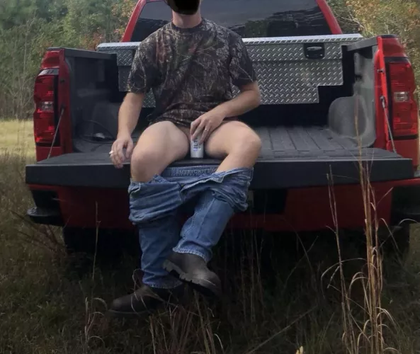 Any other rugged country fit dads like to hunt and fish? [33]