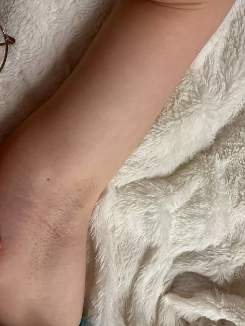 Are small 18yo armpits like mine your type?