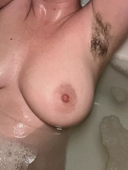 Bath time armpit 