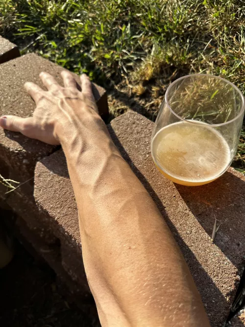 Cheerz to the weekend🍻