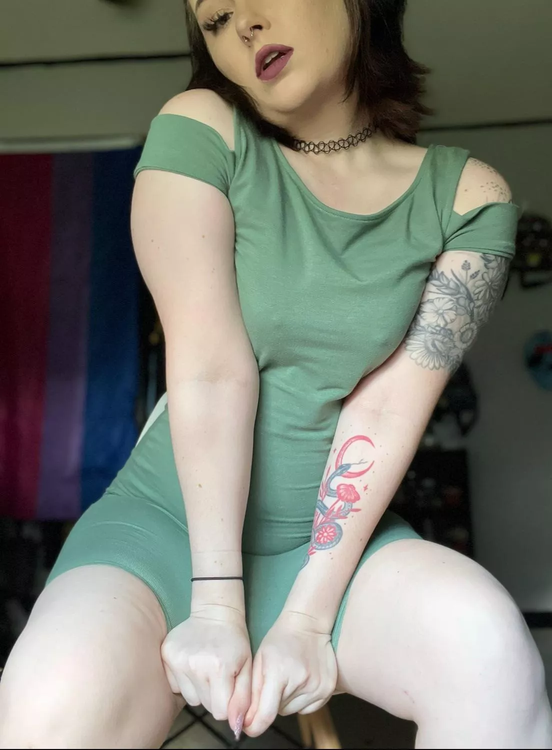 Come let mommy make you feel special