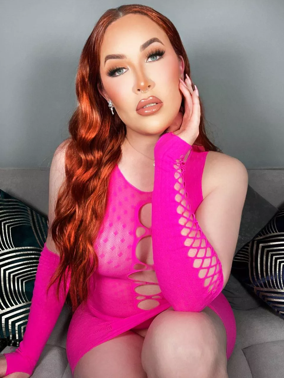 Do your friends know you like trans?😎