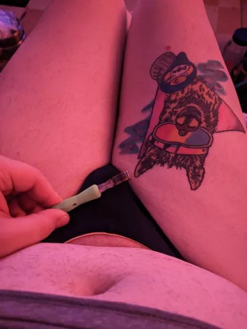 Dynavap, soft lights, plenty to keep your mouth busy (nb)