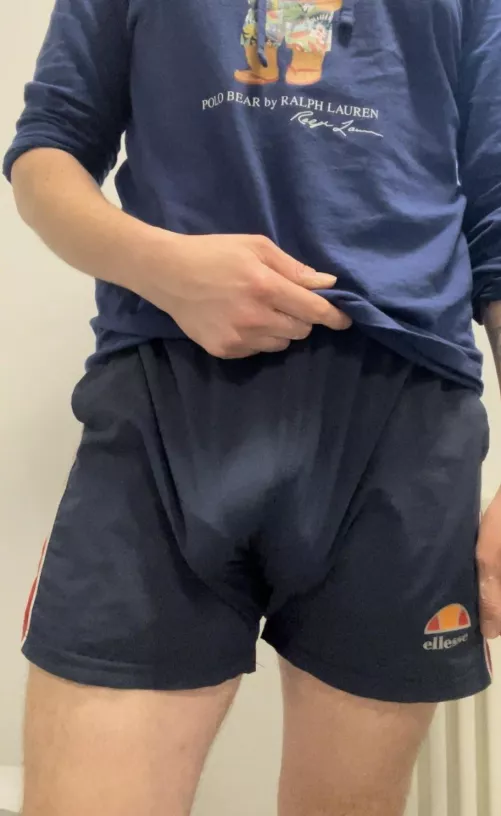 Got sucked off by another guy earlier. Wish I did this years ago! Off to the gym now to try and control my horn 🤣