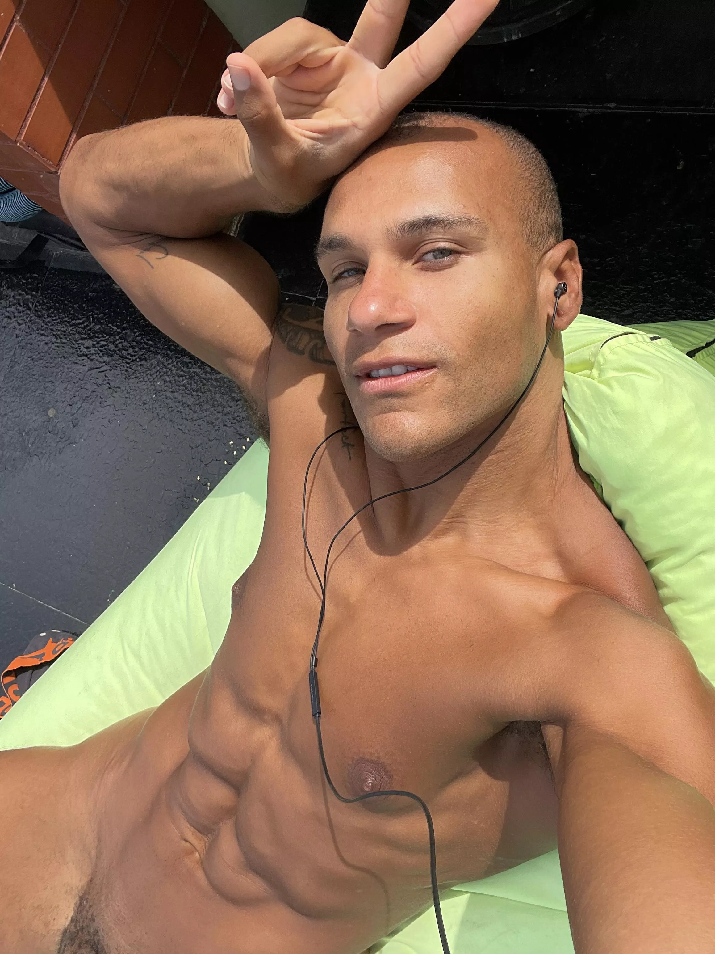 Hoping everyone likes my look