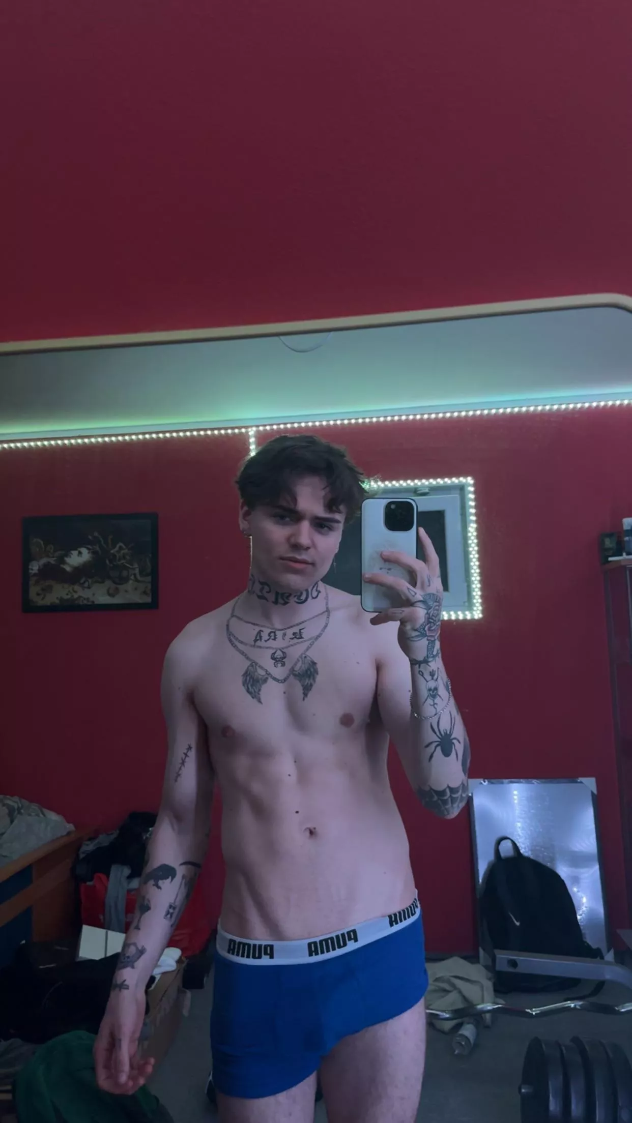 how do you like my V ?😈