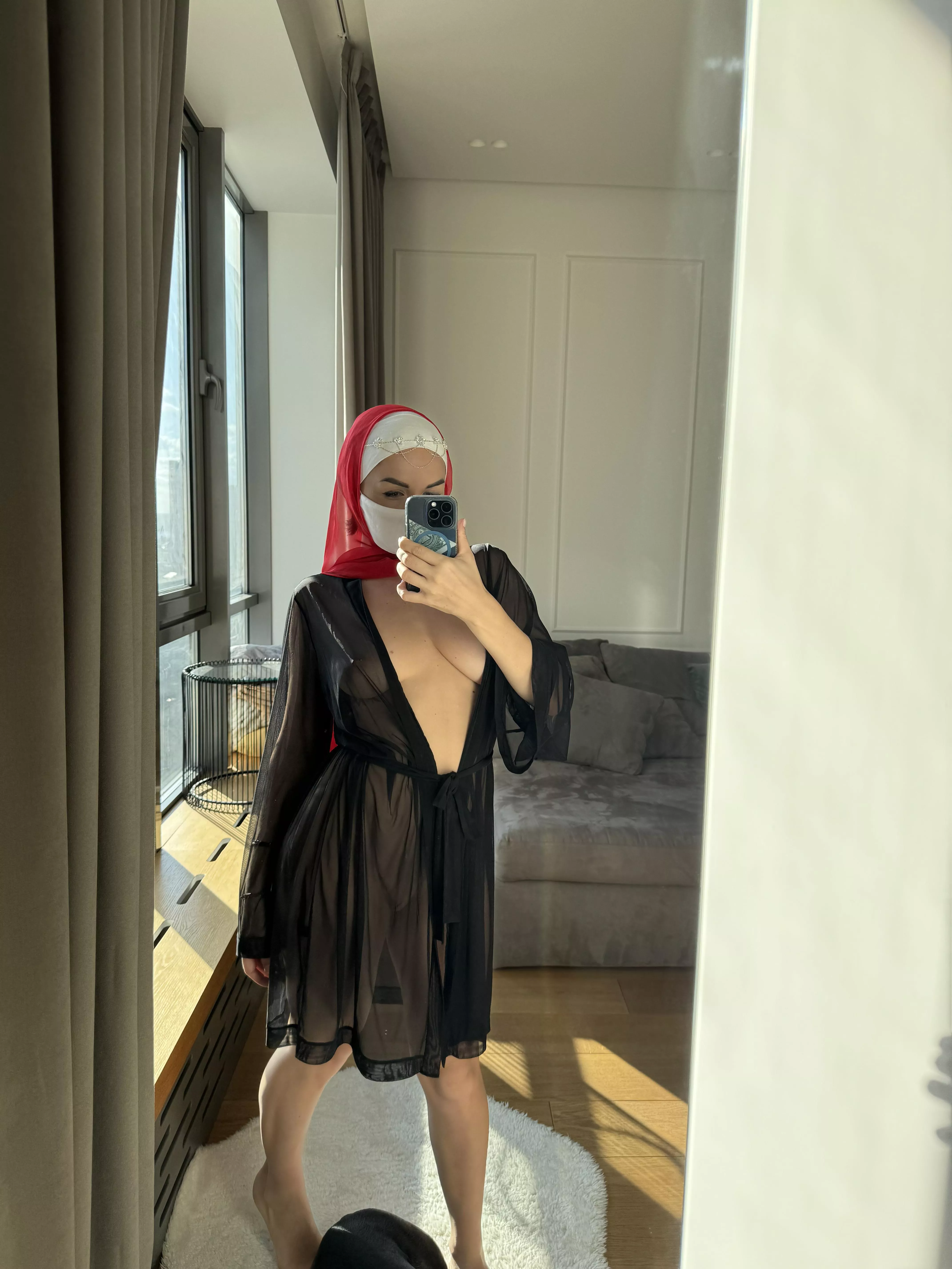 I like to take selfies like this