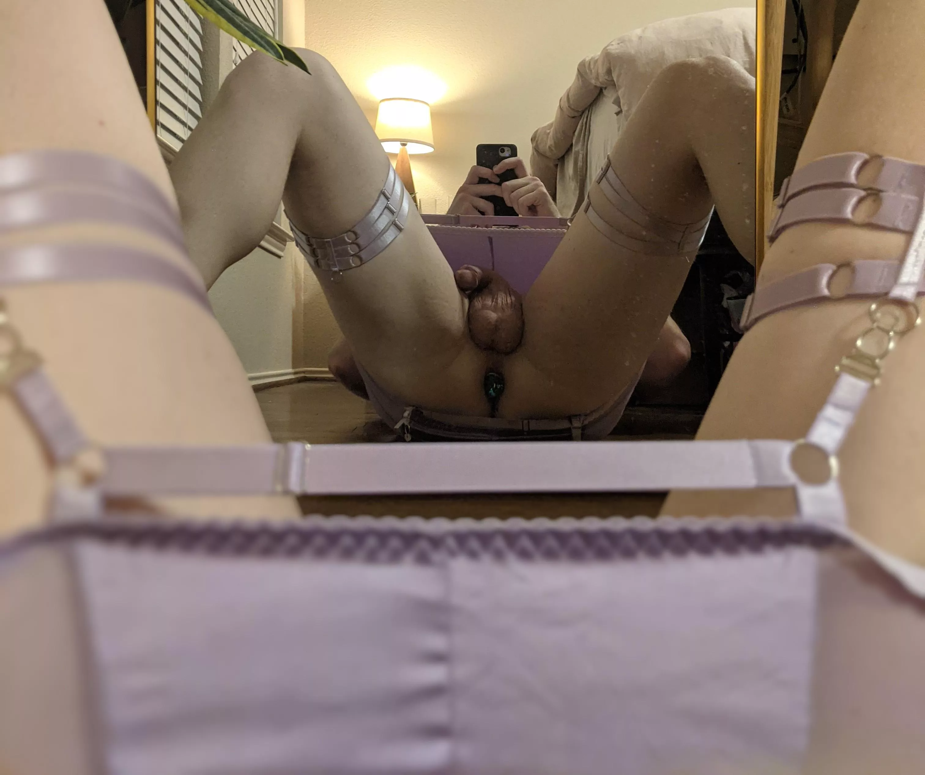 I'm on my back, waiting for you. 