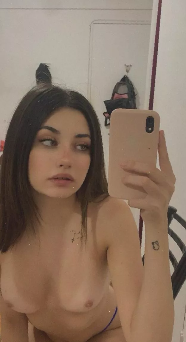 just a little selfie to make your day