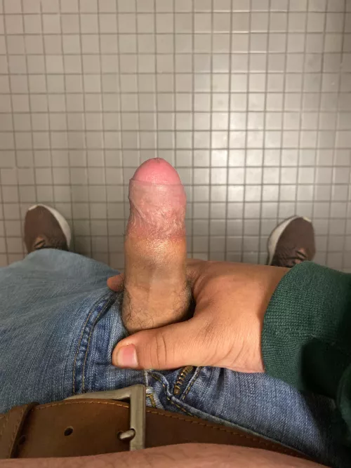 Just horny at work and need some help 