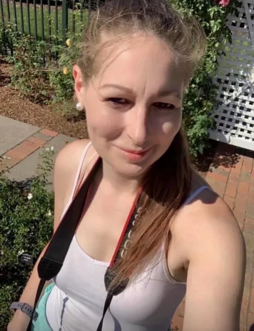 Kid’s school teacher IUTR