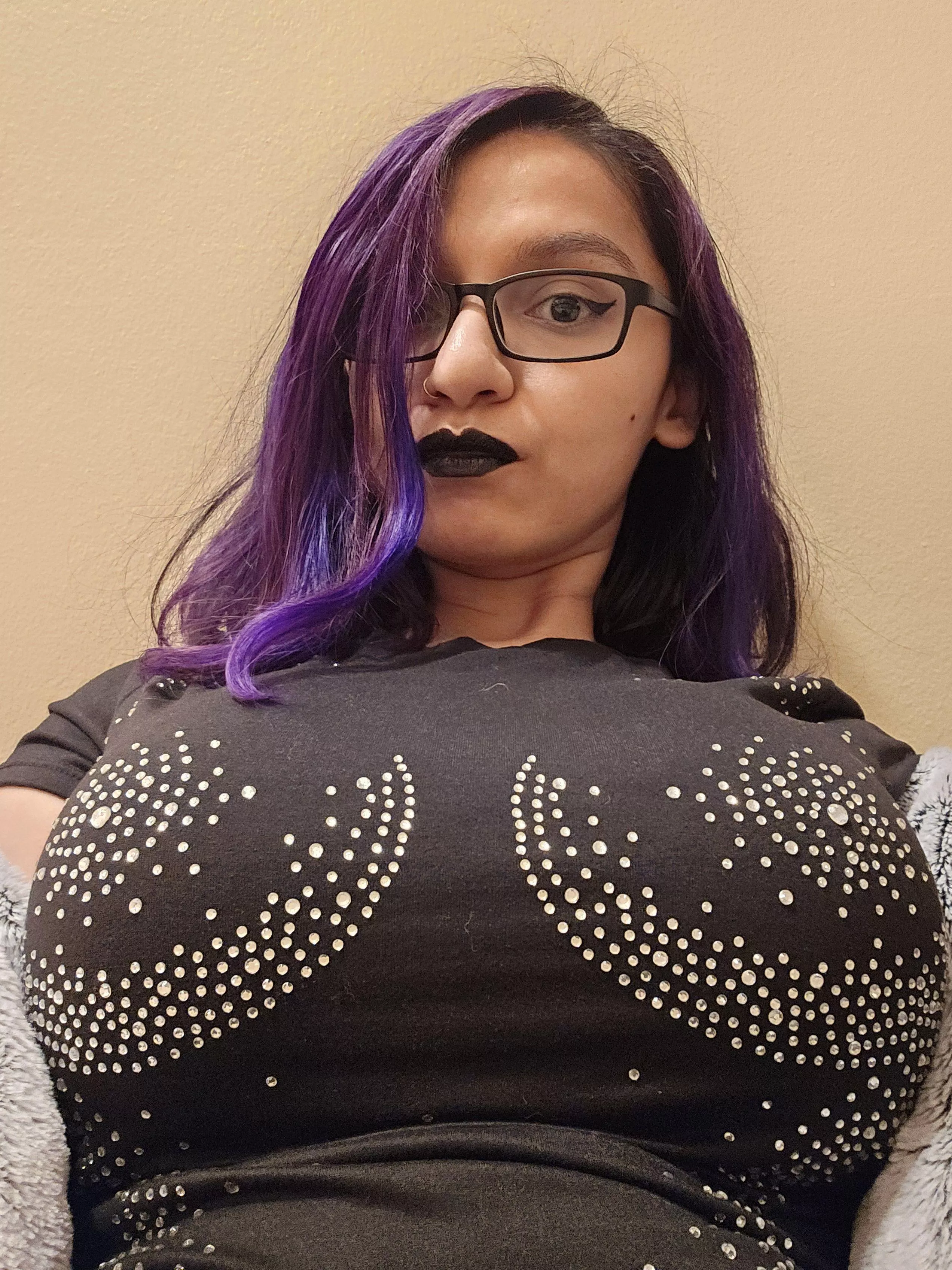 kneel before your goddess