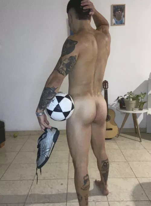 Lick this juicy soccer ass