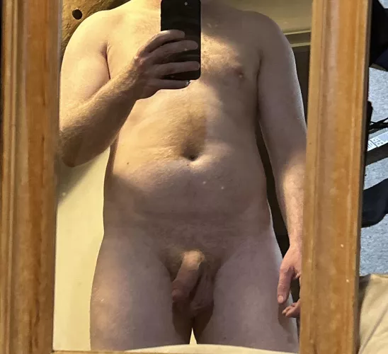 (M) 32 solid 5, maybe a 6?