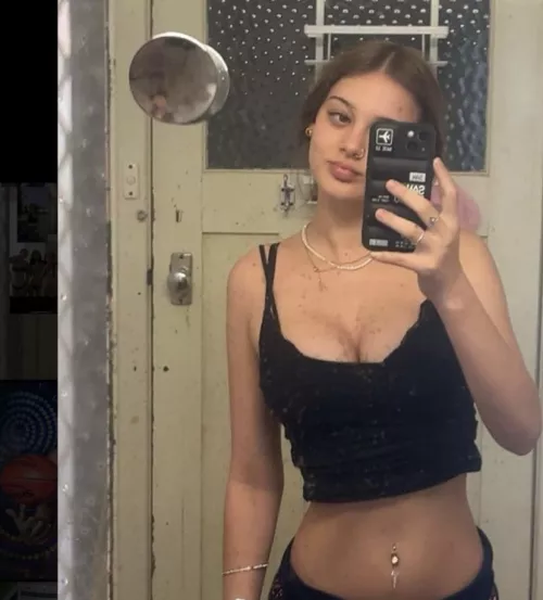 Old crop top from 2030