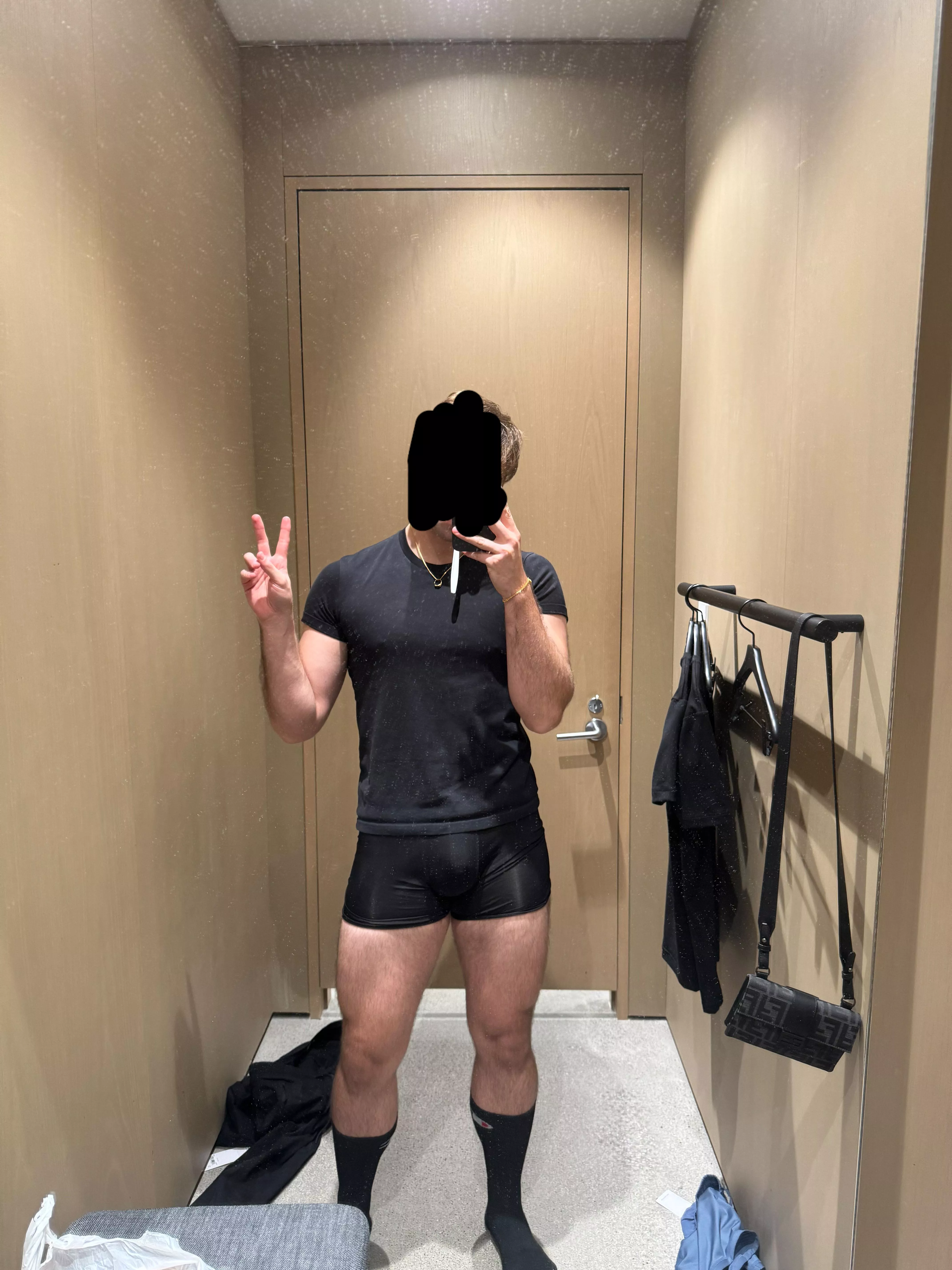 Piki0126 horny muscle hung