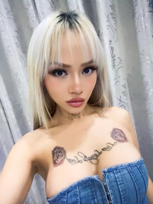 Ready for some mind-blowing pleasure? 😏