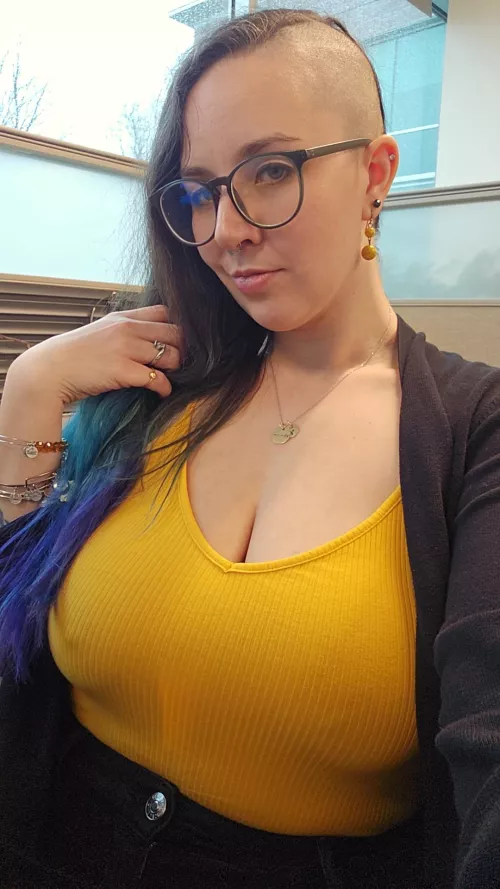 Ready to brighten your day 💛