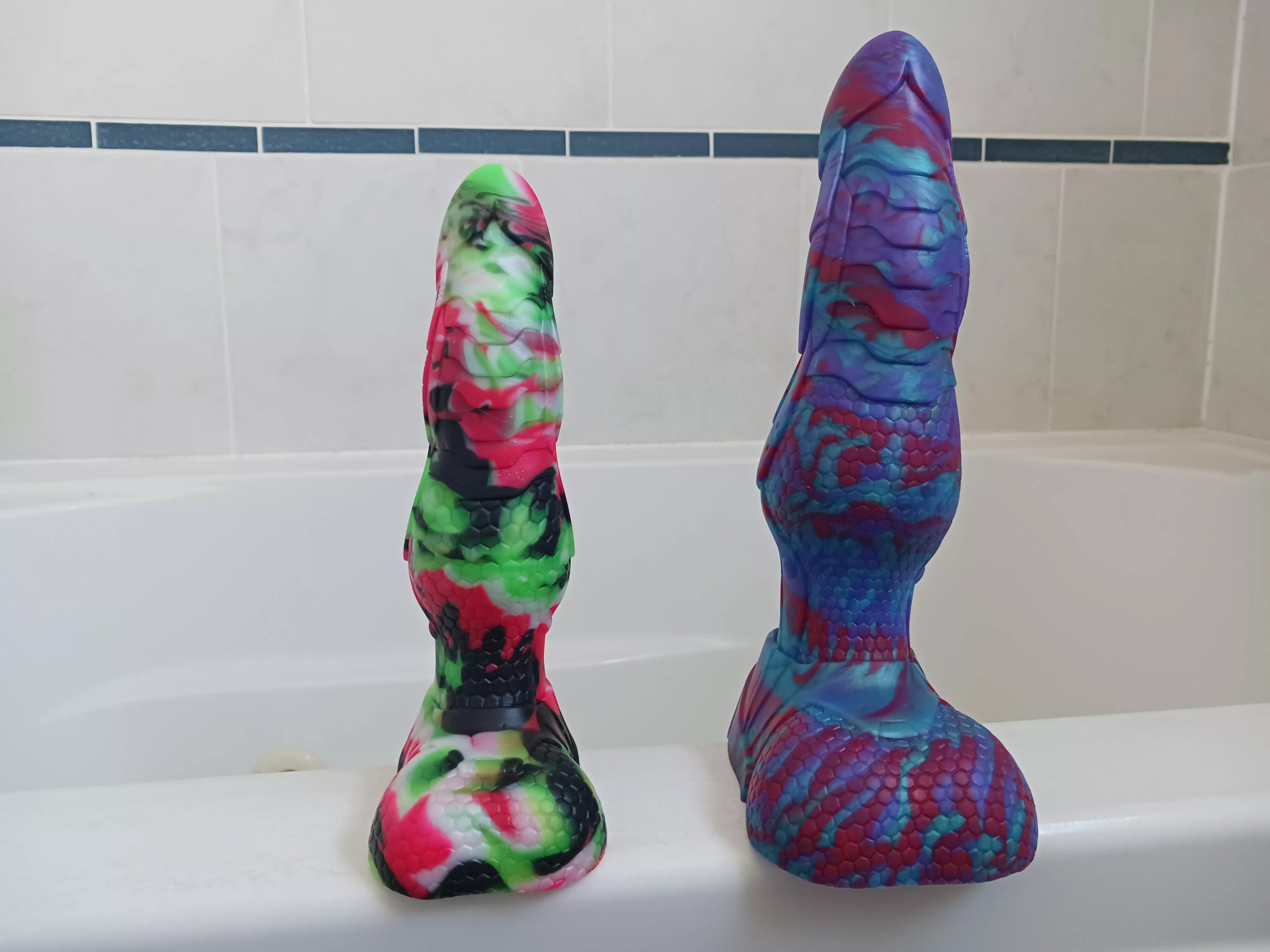 Size difference is wild (S and M Bishop)