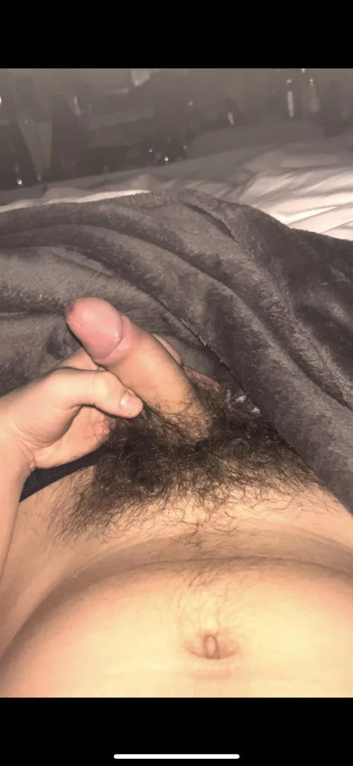 Starting to realise how good my pubes look😳🥵
