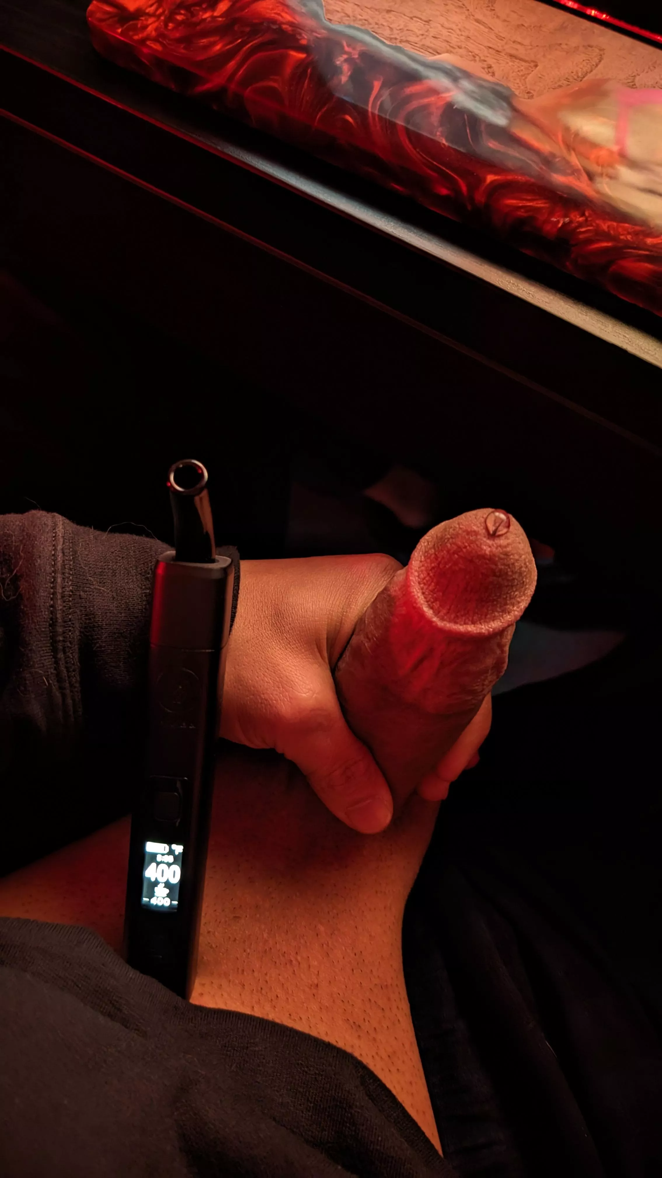 Vaping and needing some cu(m)pany