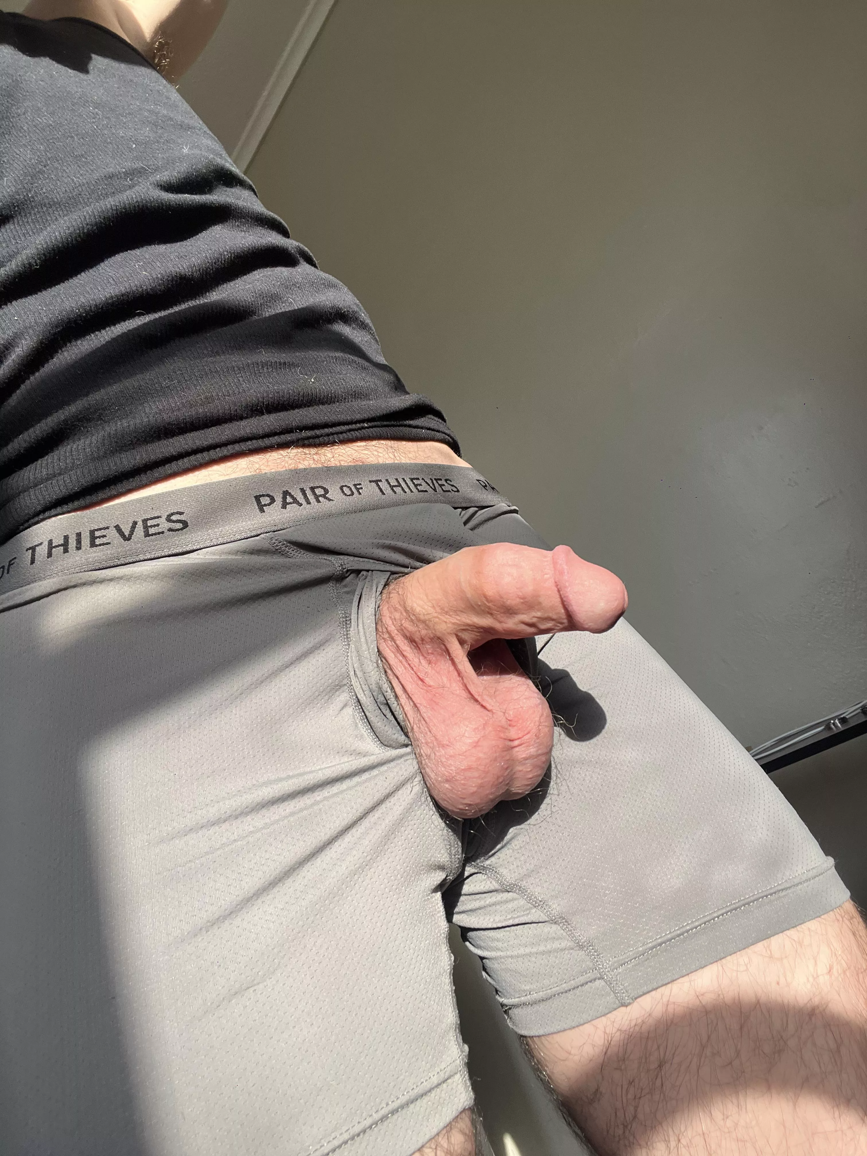 Want someone’s mouth wrapped around my dick