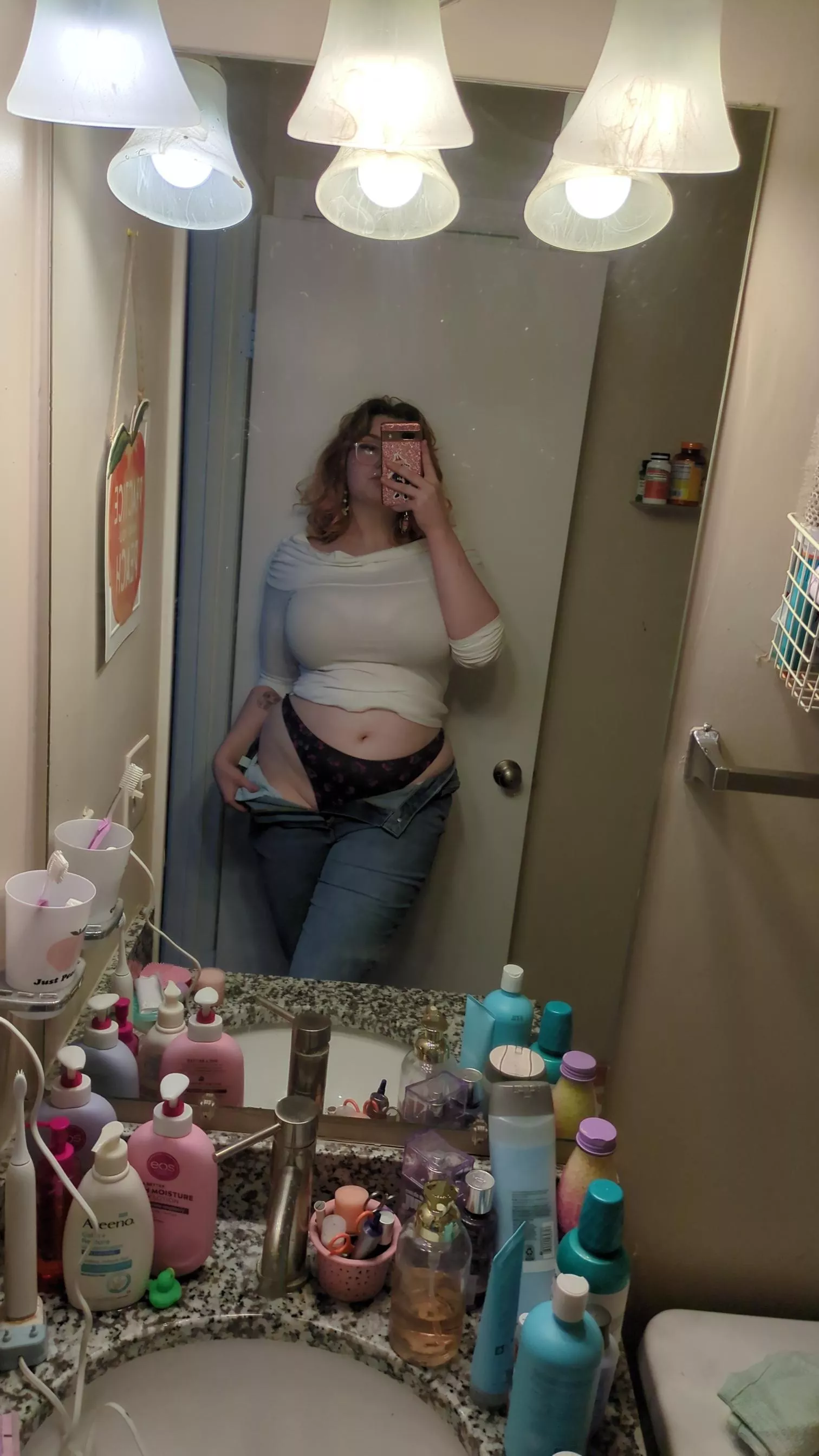 What are your thoughts on my outfit of the day? 💕