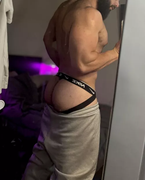 What’s under the gym sweats