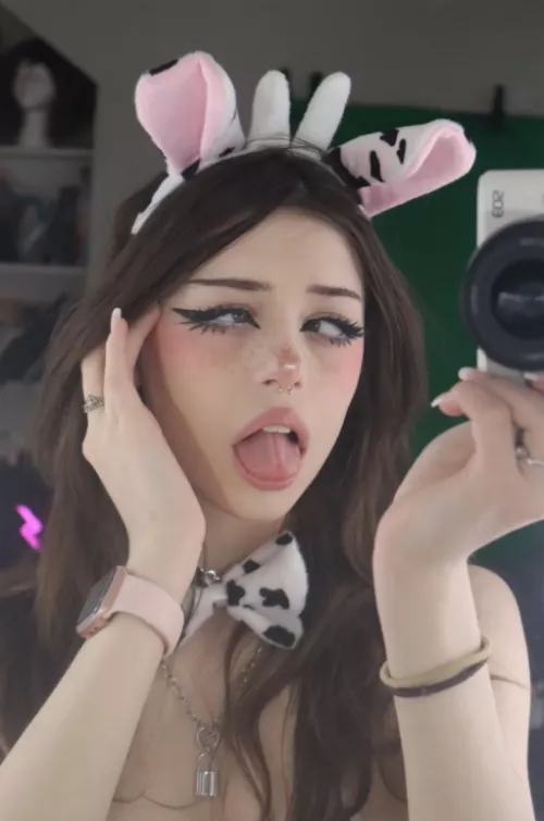 whos in to cum on my ahegao face
