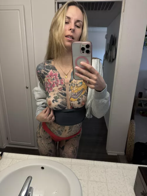 100 lbs and tatted af 